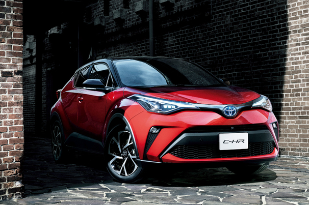 c-hr_top_img02